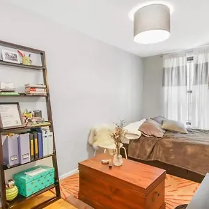 Private In 4 Bedroom Ground Near Subway , New York United States