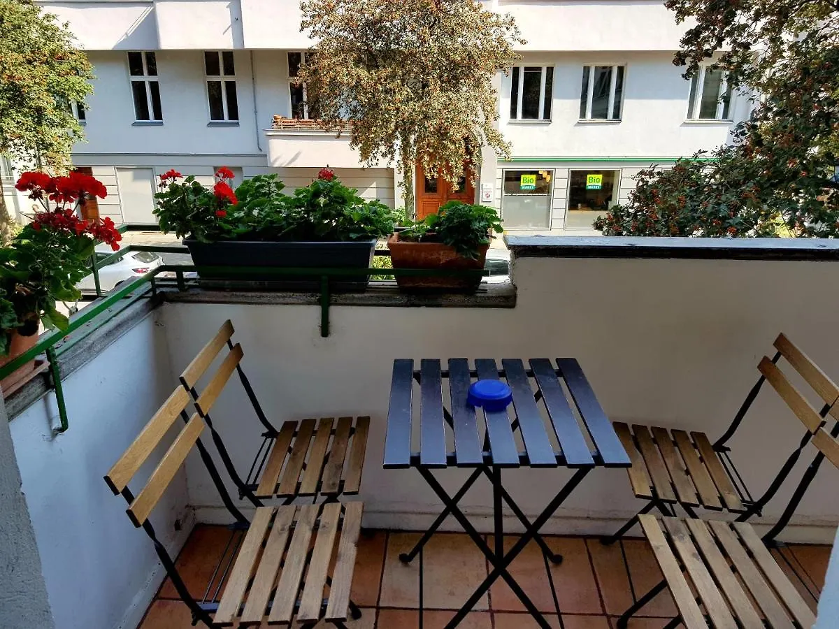 Yoursweethome Berlin Apartment